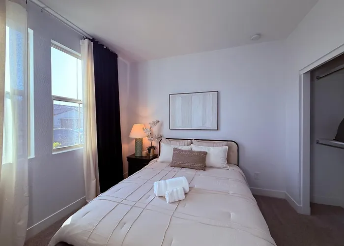 4br, Near By State Farm, La Dodgers, Arena & Luke Air Force Base